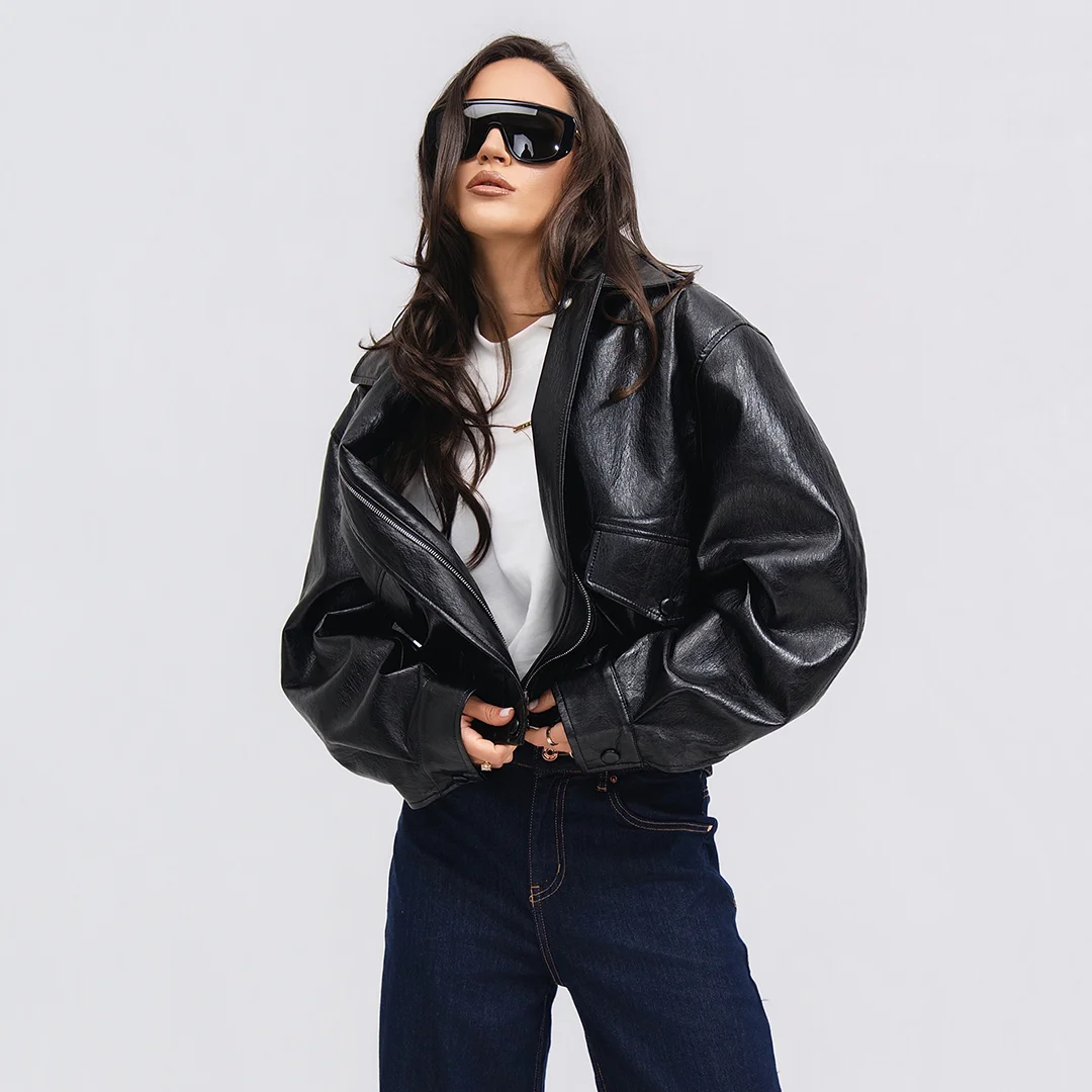 Черно кожено яке с джобове Junona