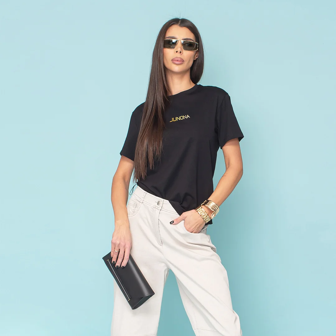 Свободна тениска с надпис Junona