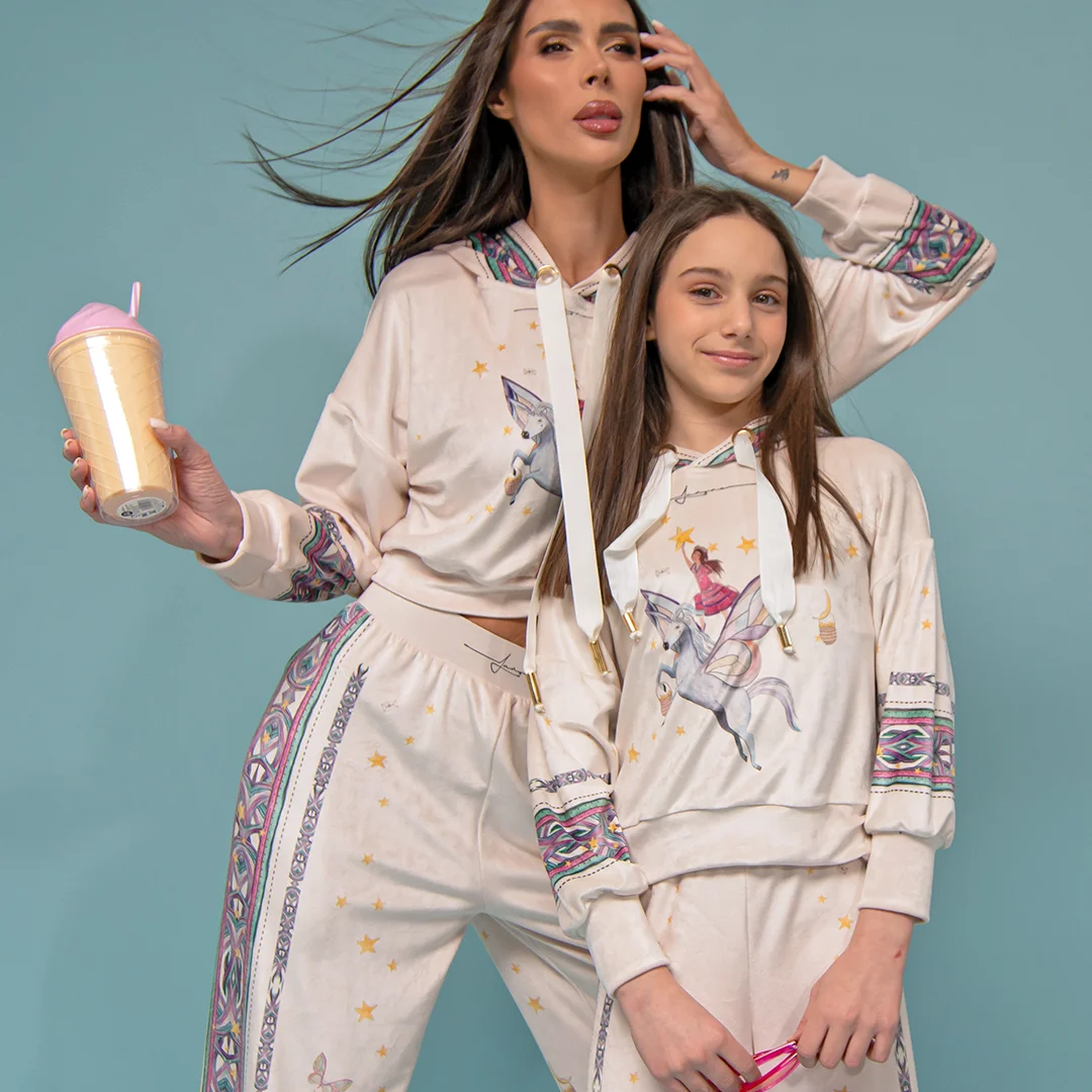 Детски панталон от кадифе с широки крачоли