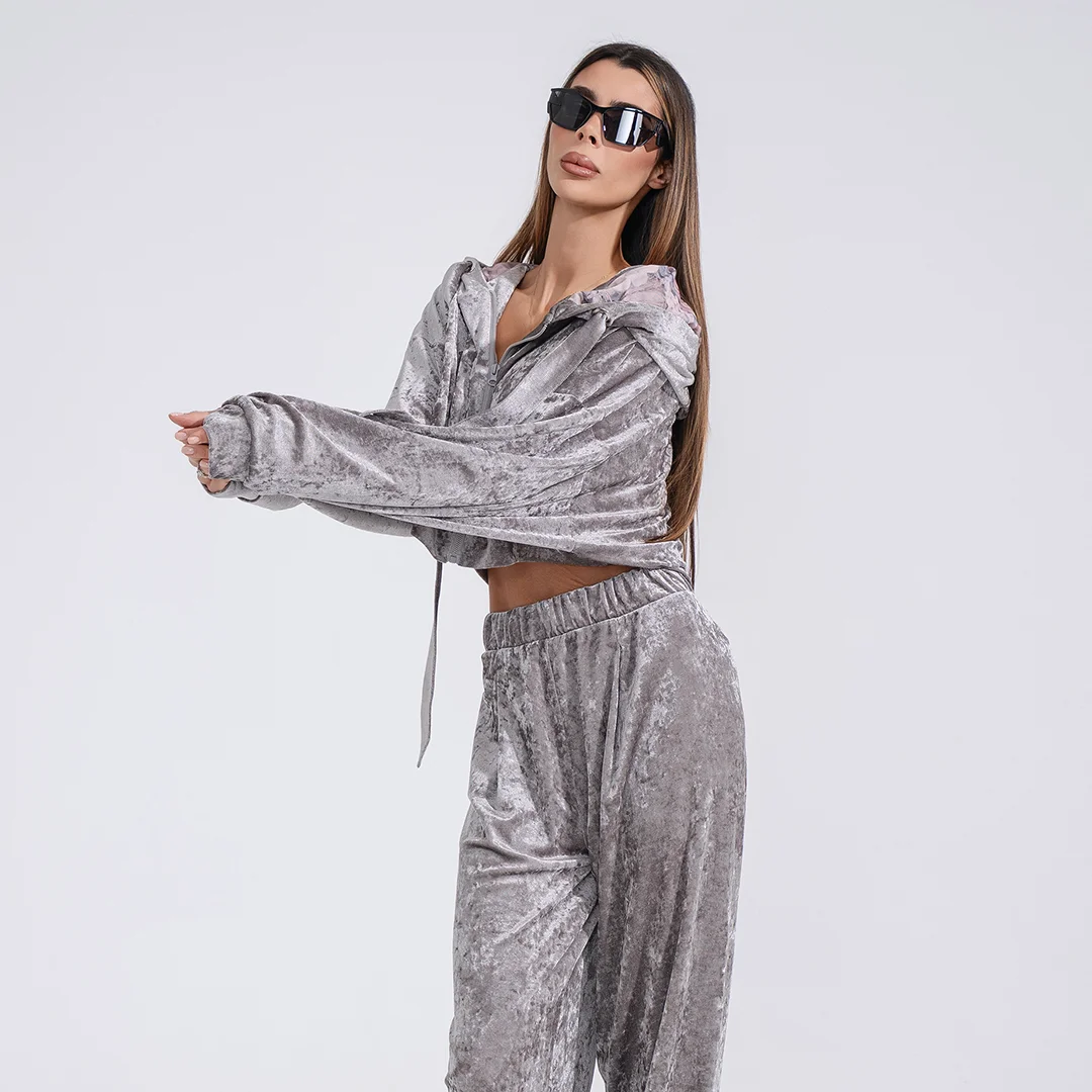 Суитшърт с качулка връзки Junona